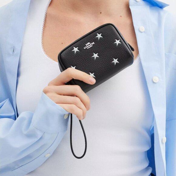 🌟 Coach Pouch Wristlet With Star Print - Picture 4 of 10